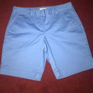 Vineyard Vines blue shorts